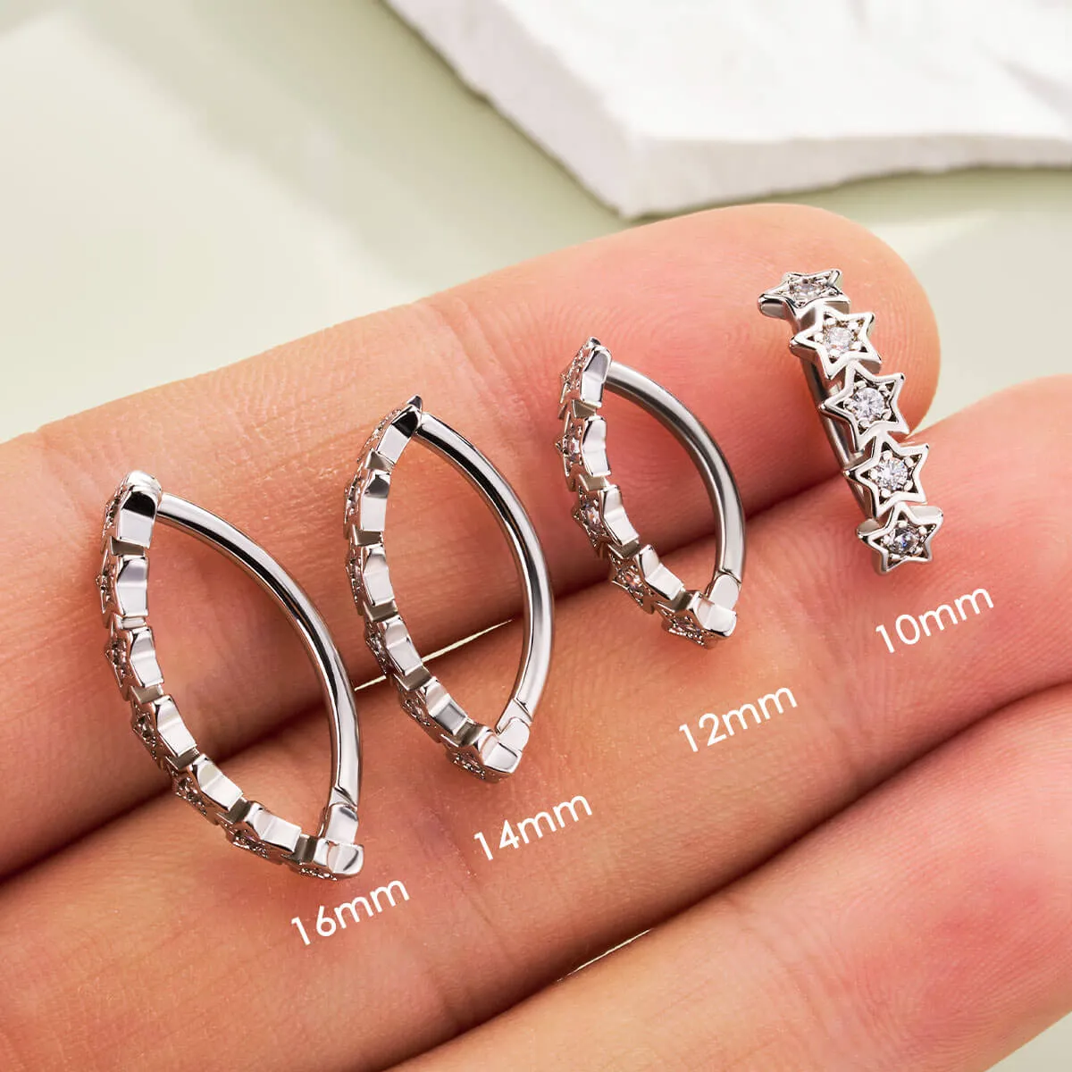14G 10-16mm Star Climber Belly Button Ring