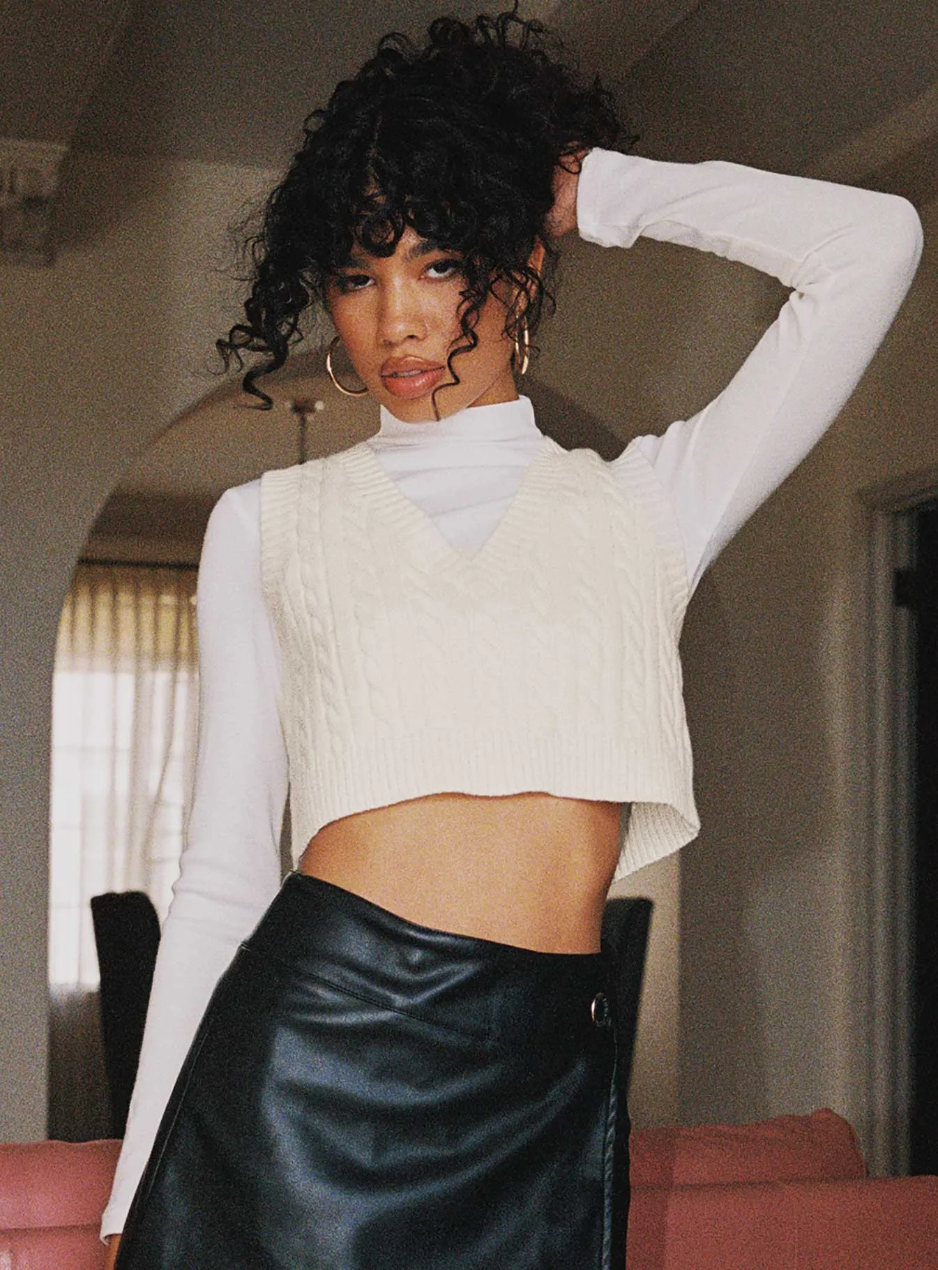 Sydney Cropped Sweater Vest Cream